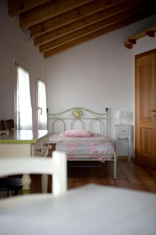 El Rustegot Locazione Turistica M02600 Bed & Breakfast